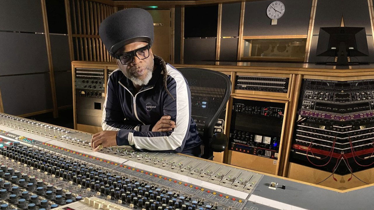 Tribute to Soul II Soul 1980s jazzy dread music